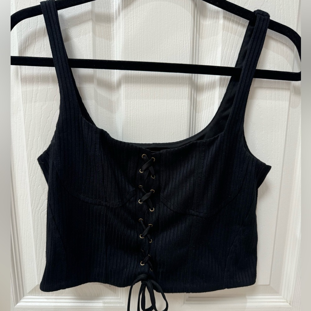 Forever 21 black lace up crop top size large